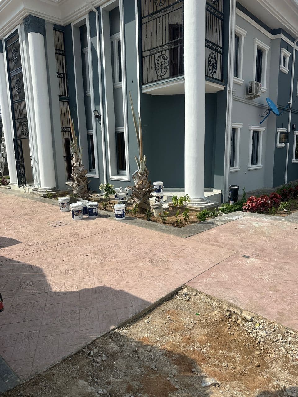 Luxury prize gallery image 1